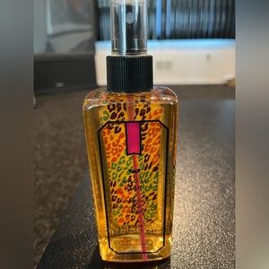 Victoria’s Secret WILD AT HEART Fragrance Mist